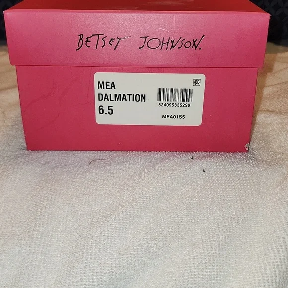 Women's Betsey Johnson - Picture 6 of 6